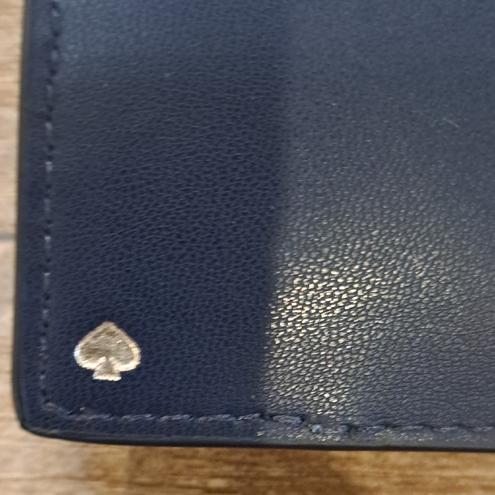 Kate Spade Cameron Large Slim Bifold Wallet. Lavender And Blue. Barely Used - Picture 4 of 5